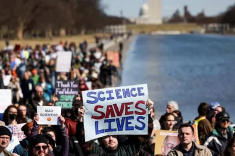 Trump’s Campaign on Science Leaves US Healthcare Experts Reeling: ‘They’re Ignoring Science’