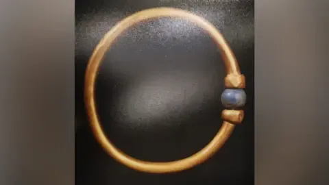 Egypt's Officials Confirm Ancient Bracelet Has Been Taken and Destroyed